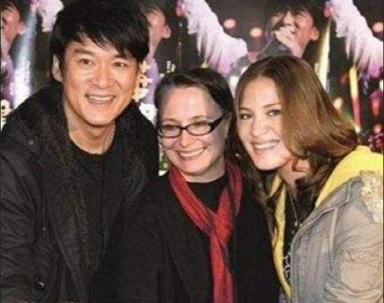 周华健妻子老得太快 与天王不像一代人