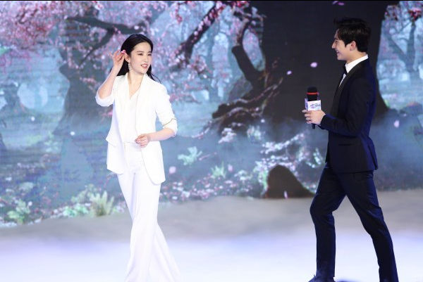 快乐大本营,快乐大本营三生三世剧组,快乐大本营刘亦菲杨洋
