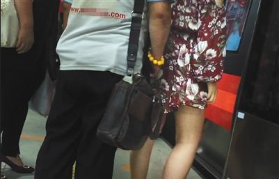 地铁色狼,色狼4分钟摸4女,色狼,建群交流心得