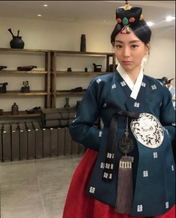 朴有天未婚妻被判交罚金 原因是对某人进行言语上的侮辱